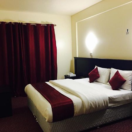 Simba Hotel baithans group Dubai Bagian luar foto
