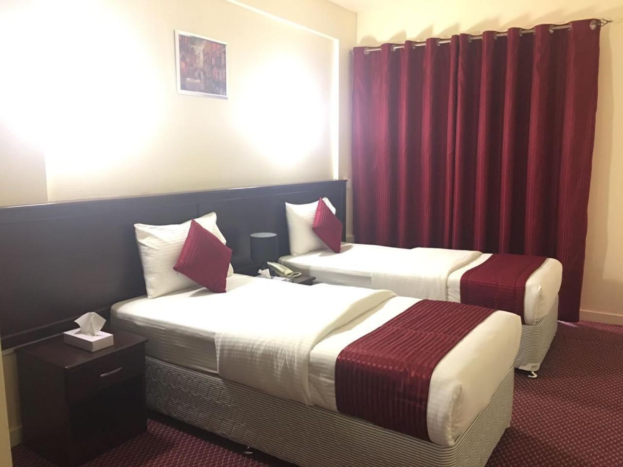 Simba Hotel baithans group Dubai Bagian luar foto