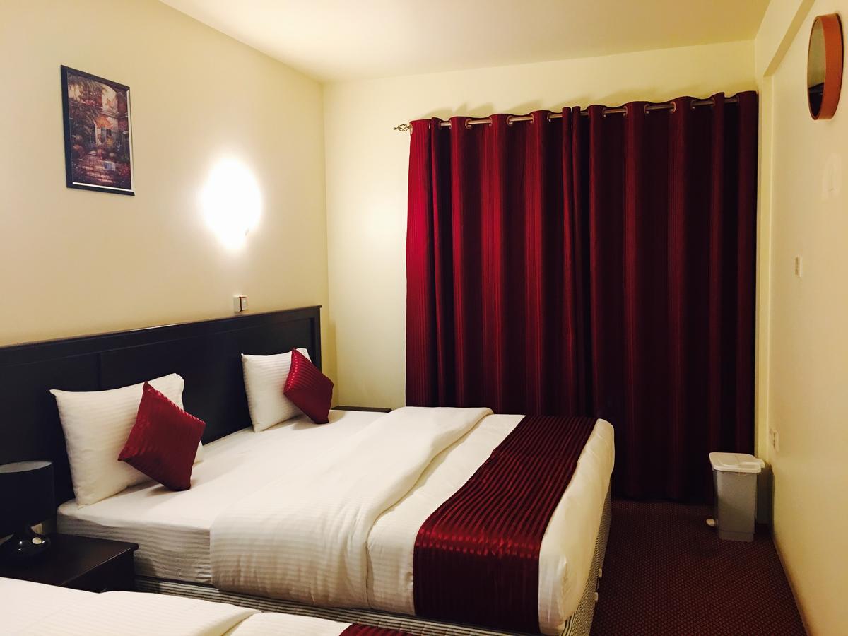 Simba Hotel baithans group Dubai Bagian luar foto