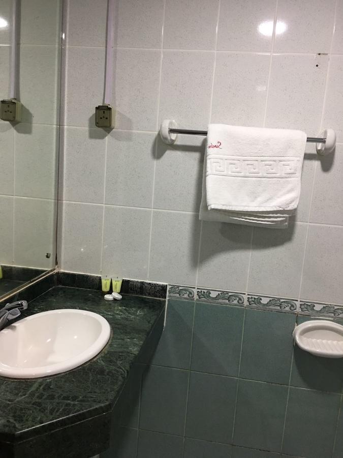 Simba Hotel baithans group Dubai Bagian luar foto