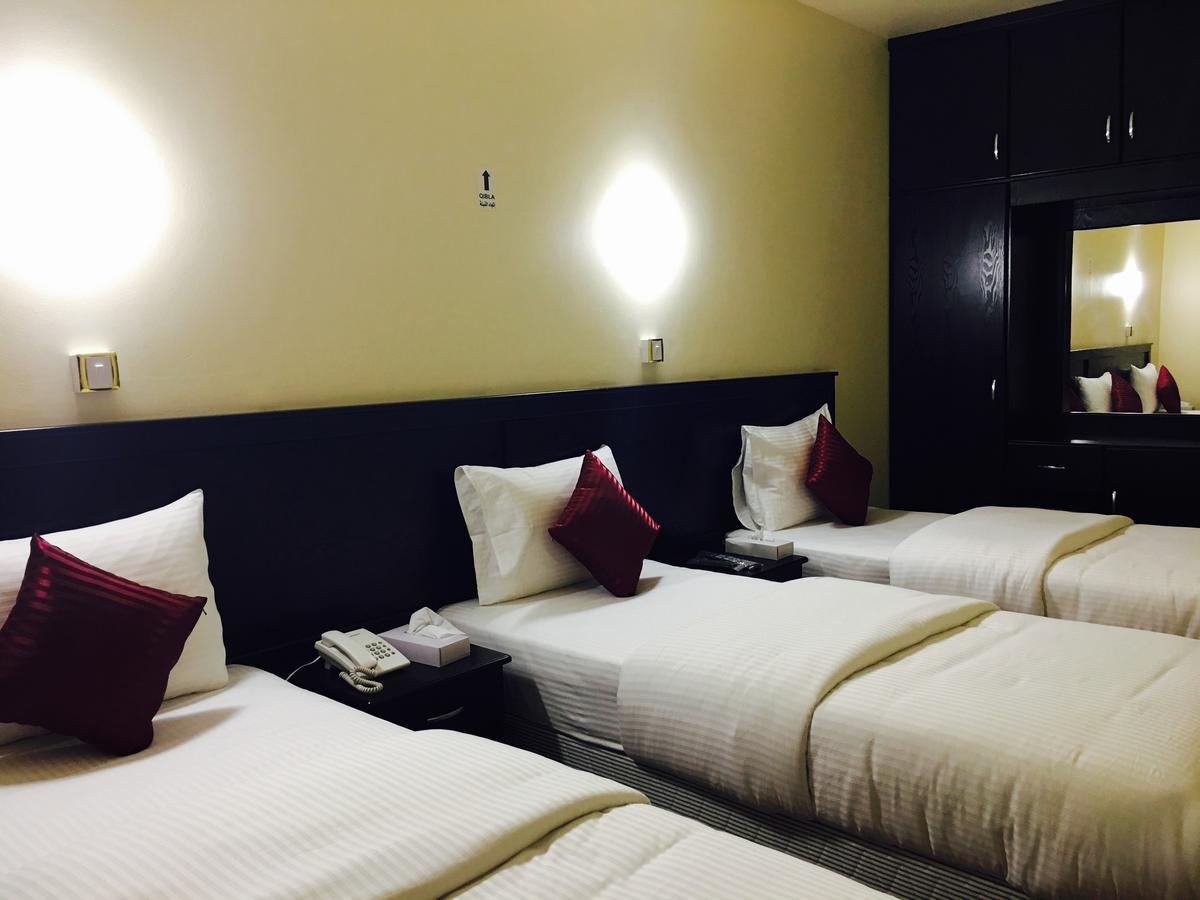 Simba Hotel baithans group Dubai Bagian luar foto