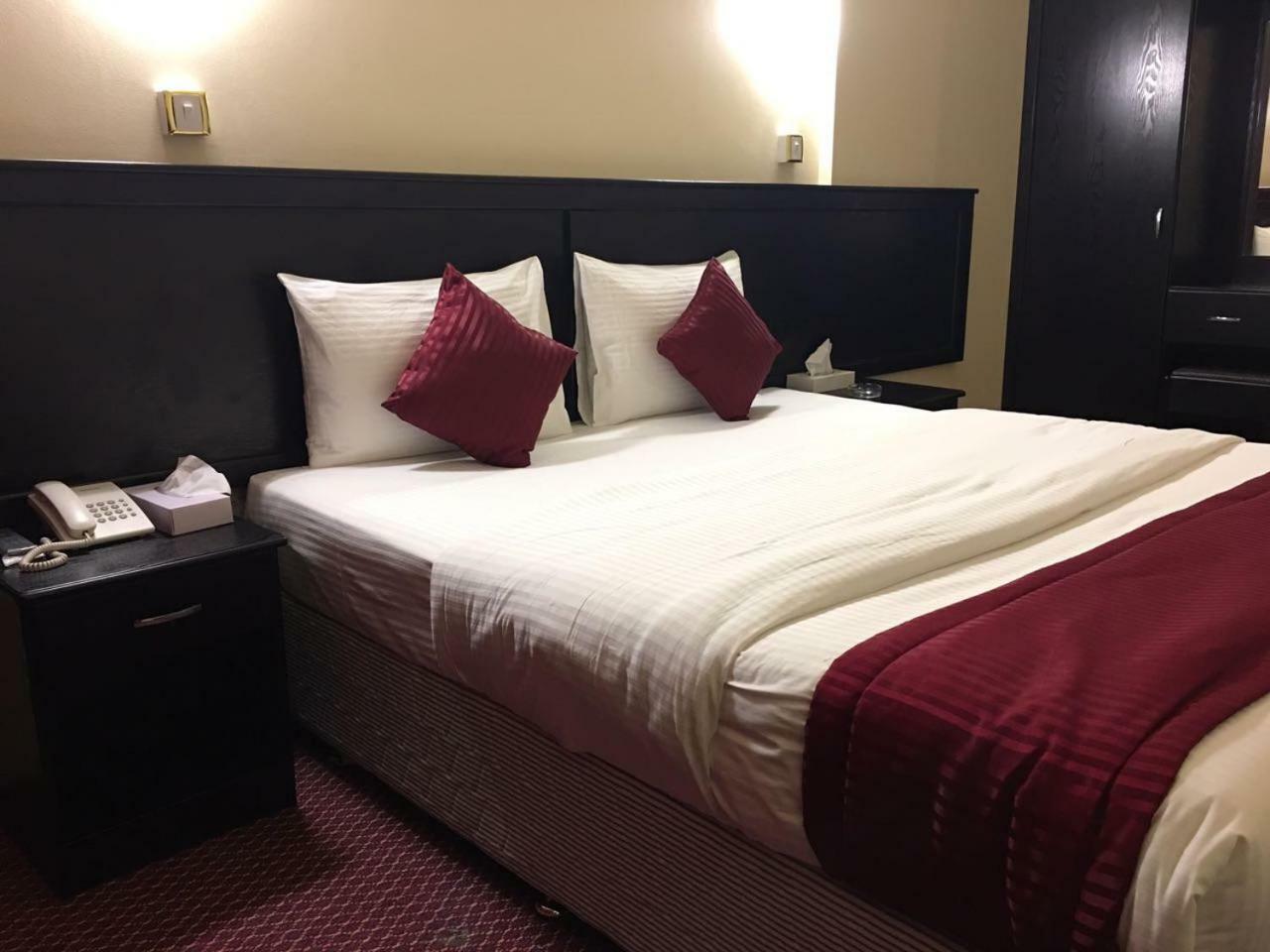Simba Hotel baithans group Dubai Bagian luar foto