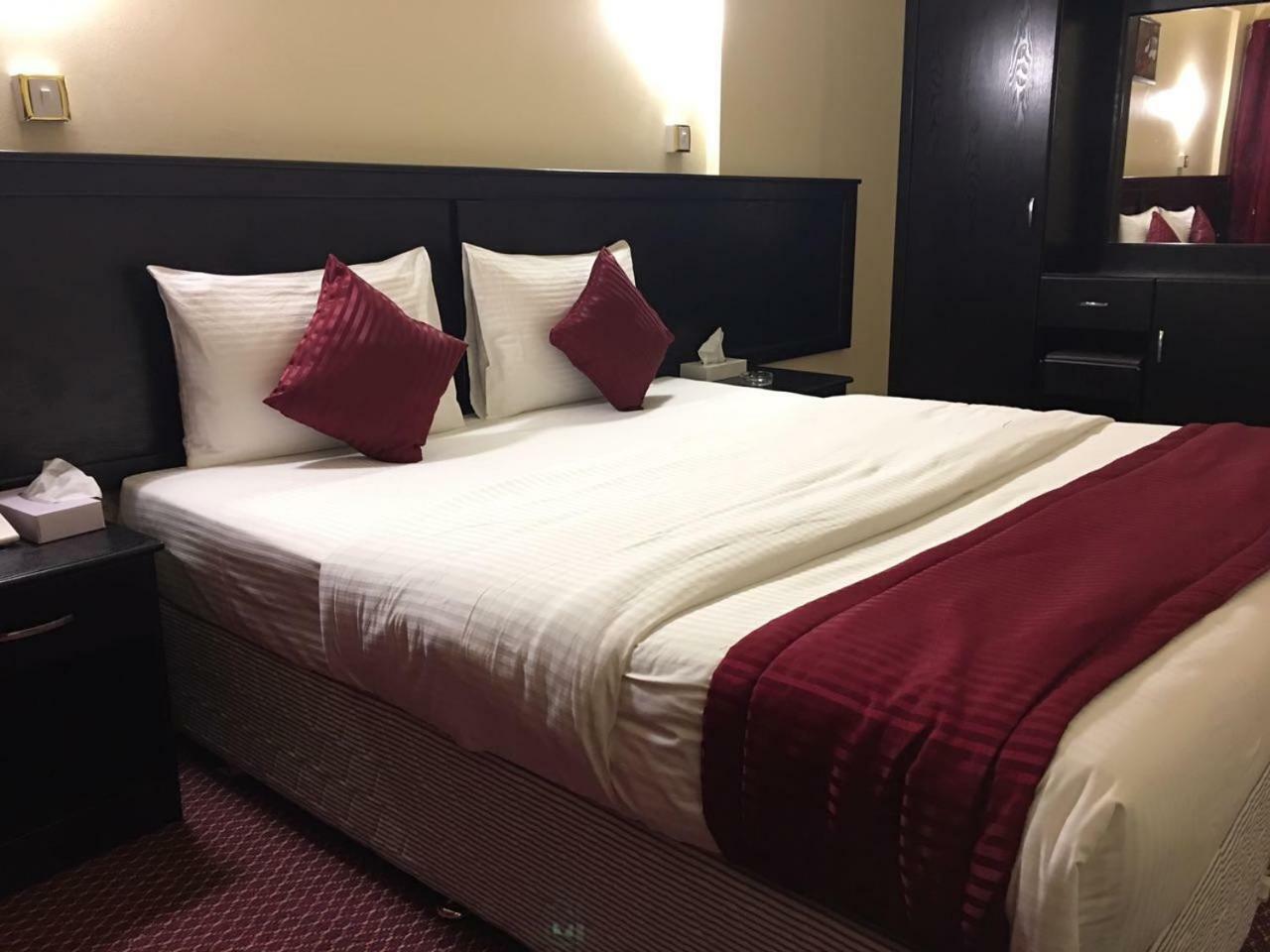 Simba Hotel baithans group Dubai Bagian luar foto