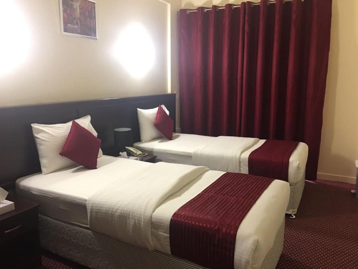 Simba Hotel baithans group Dubai Bagian luar foto